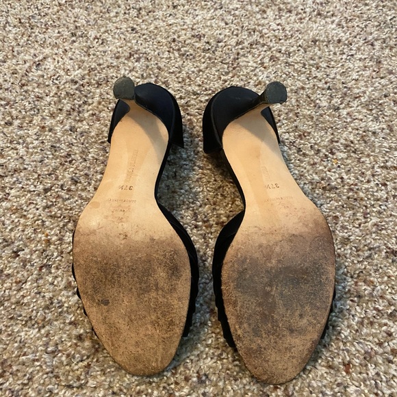 SOLD Manolo Blahnik Satin D'Orsay Pumps - Picture 4 of 5